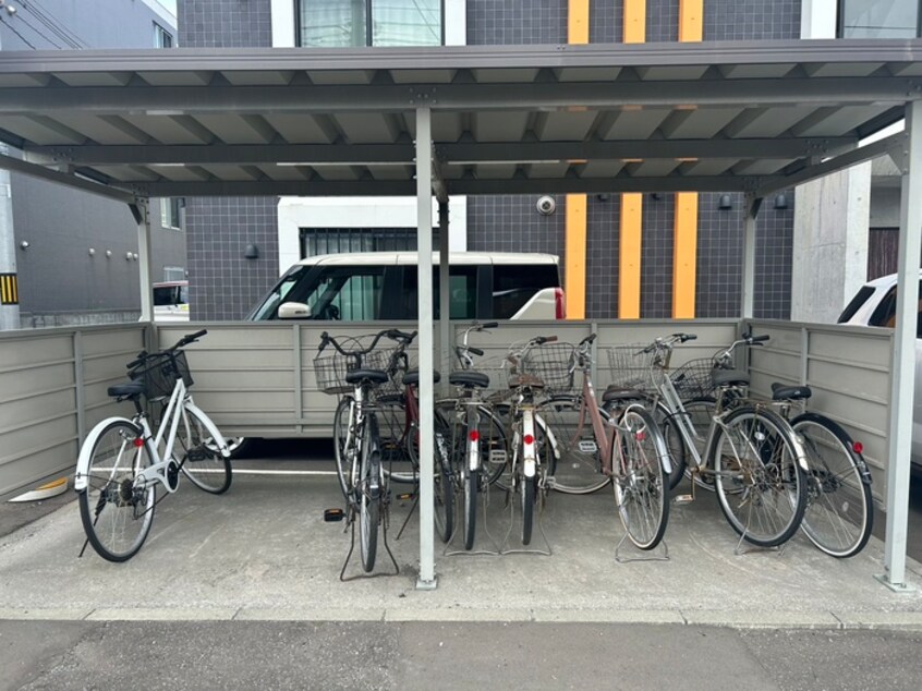 駐輪場 ルナ　レガーロ