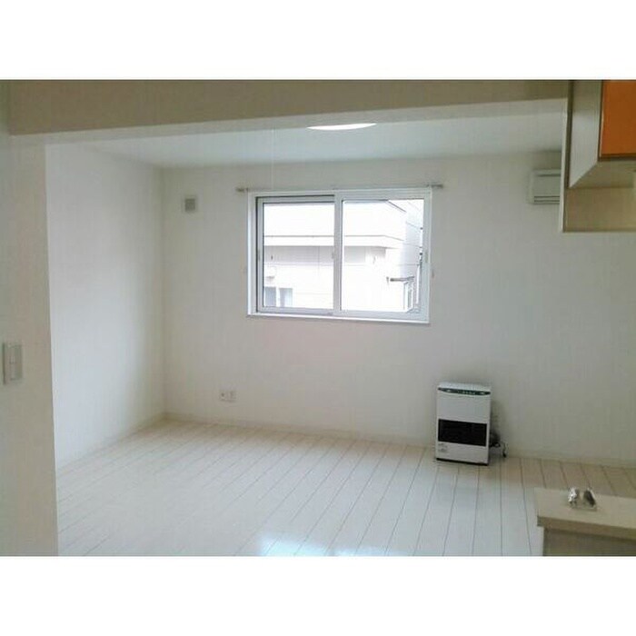 居室 Ｗｅｓｔ　Ｃｏｕｒｔ　Ｂ