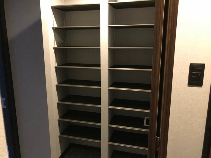 靴箱 コローレ月寒東