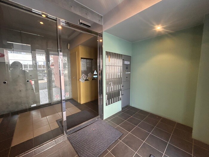 エントランス部分 フローラ中の島