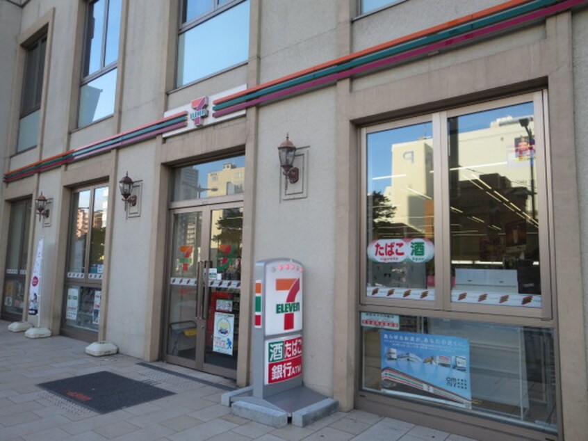 セブンイレブン(コンビニ)まで400m プライムメゾン鴨々川