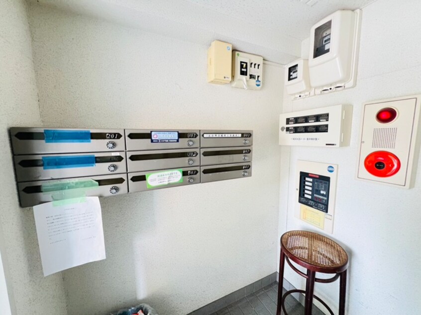 エントランス部分 ａｌｌｅｚ麻生