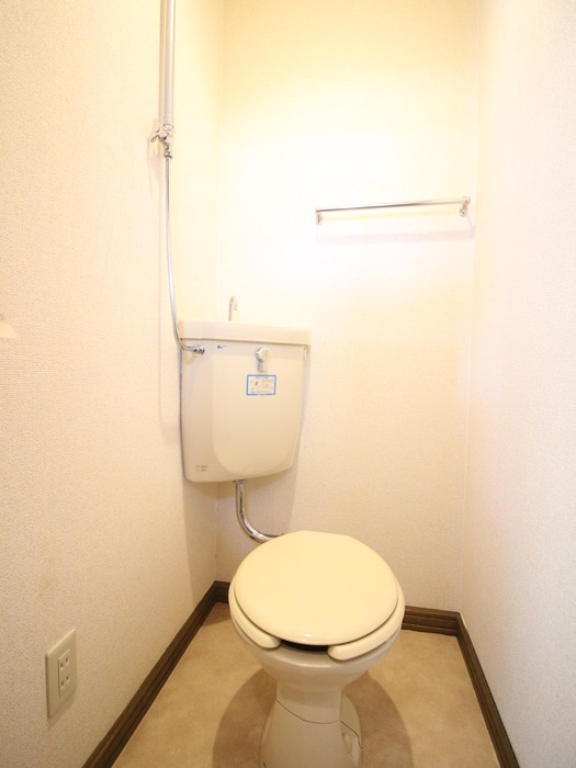 トイレ プリマベ－ラ西岡