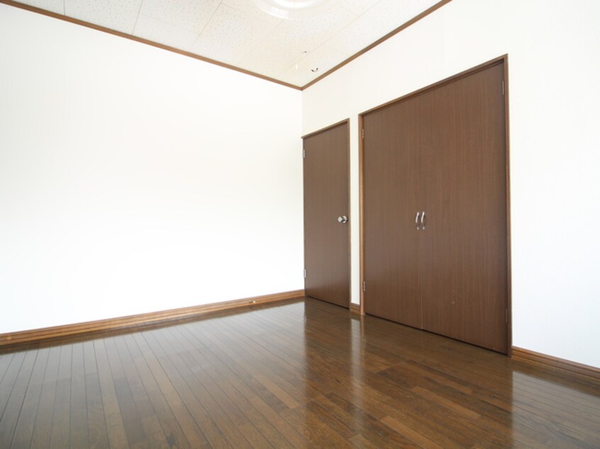 居室 プリマベ－ラ西岡