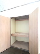 収納 プリマベ－ラ西岡