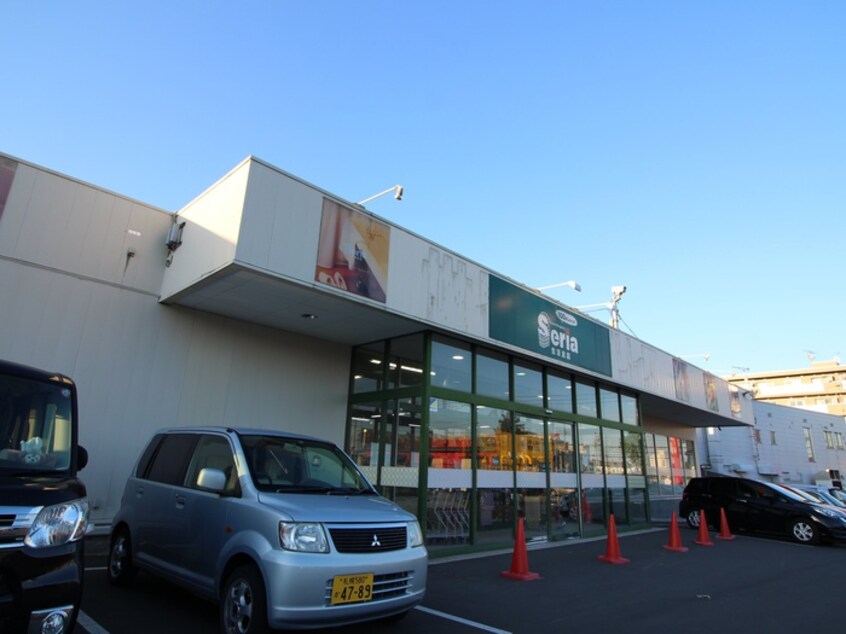 セリア(100均)まで1100m プリマベ－ラ西岡