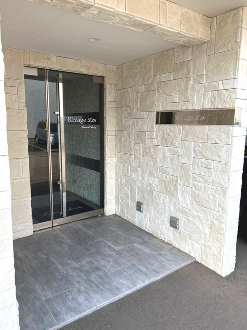 エントランス部分 リバージュＬ38