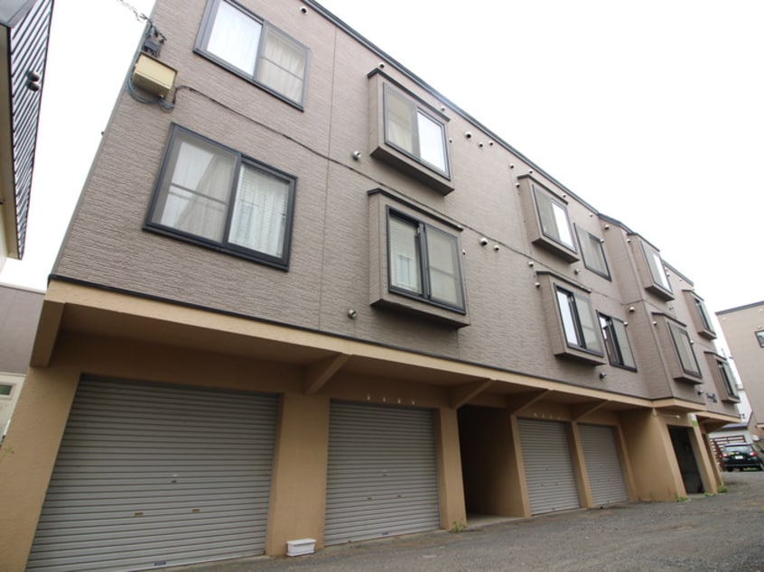 外観写真 フォ－ユ－美園Ｂ