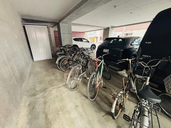 駐輪場 ＨＳ　ＣＯＵＲＴ医大前