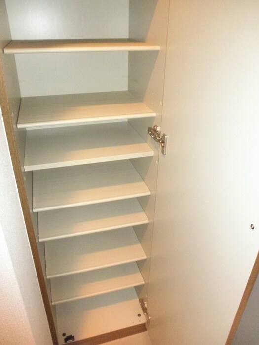 靴箱 ラ・コンテ栄通