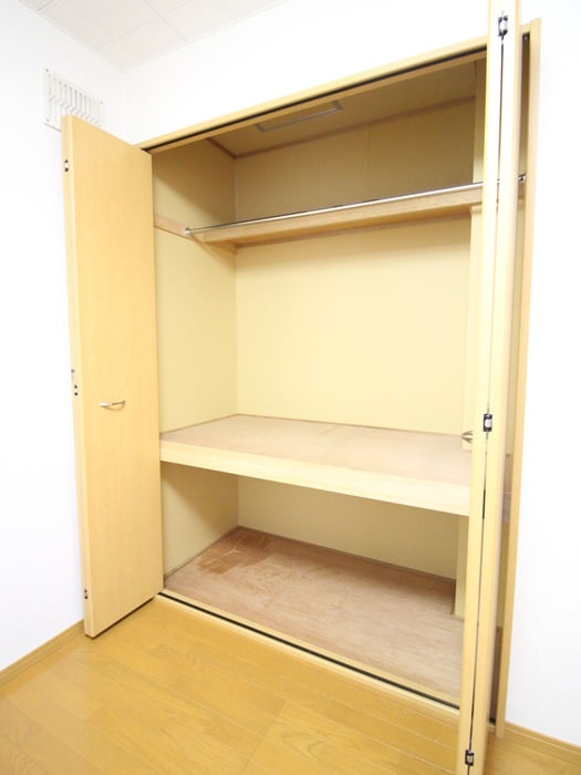 収納 エルム－ン月寒中央