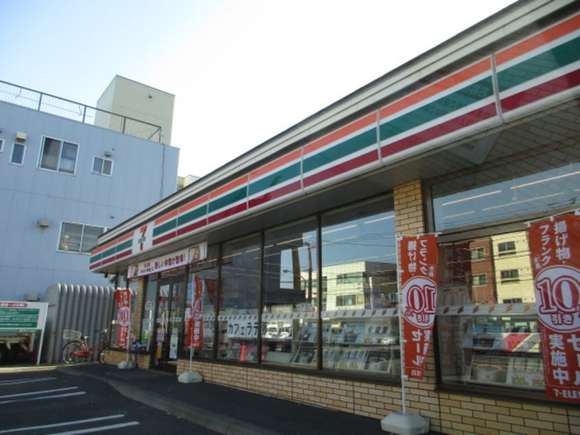 セブンイレブン(コンビニ)まで180m グランディーヴァ