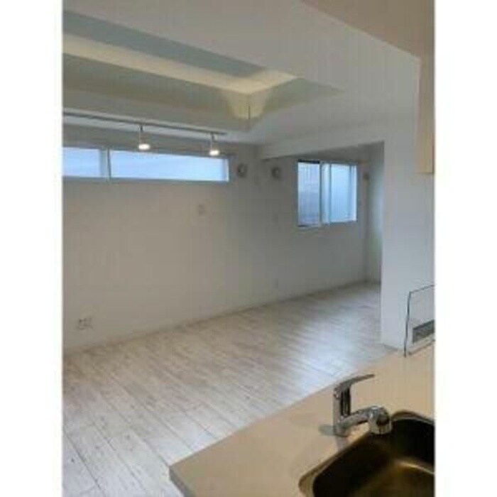 居室 Colore south eight