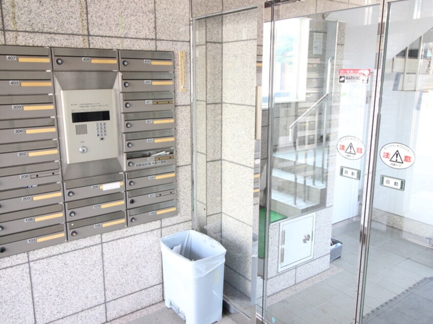 エントランス部分 スカイパレス