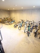 駐輪場 アンジュ・オ－ル