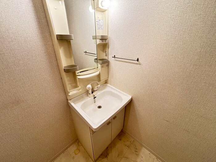 洗面 ラ・グラースアンザイ