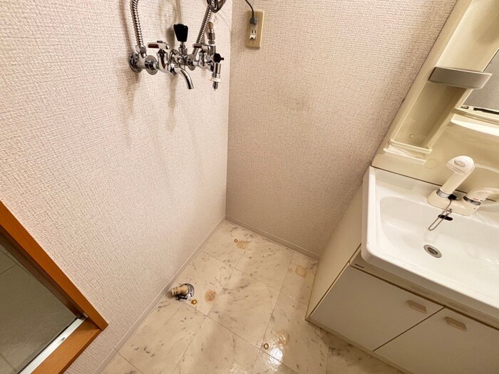 洗濯機置場 ラ・グラースアンザイ