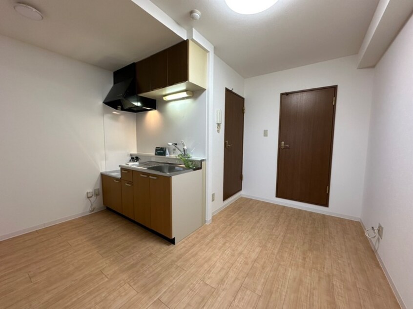 居室 ヒルズ山の手