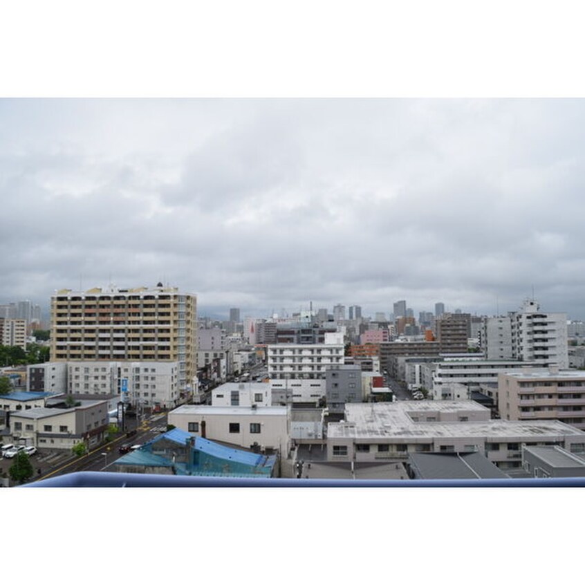 室内からの展望 ヌ－ベルア－バンシティ－