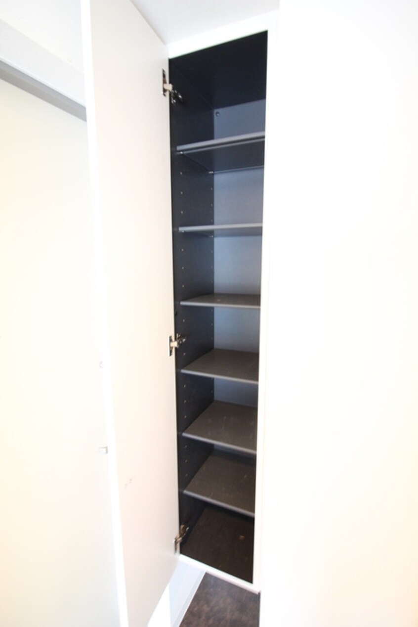 靴箱 ル－エ北円山