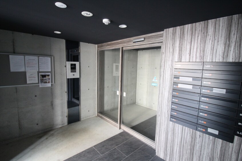 エントランス部分 Cherisis南６条