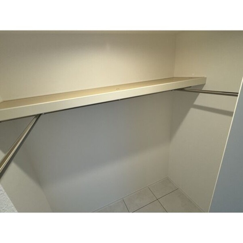 収納 フォレスタ琴似