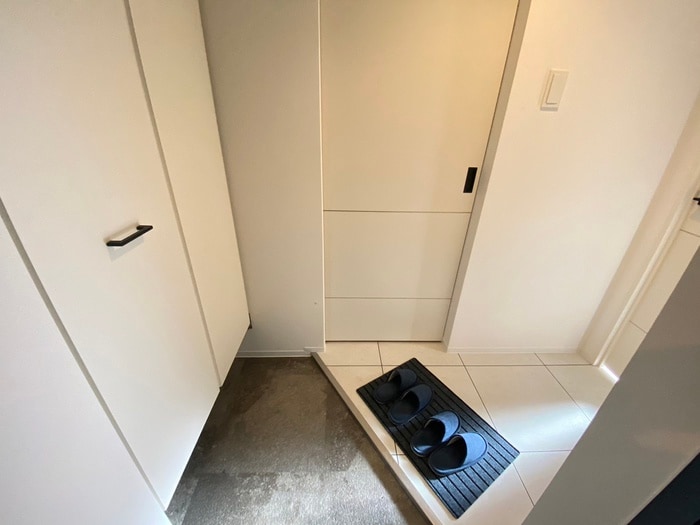 玄関 Riviera南郷