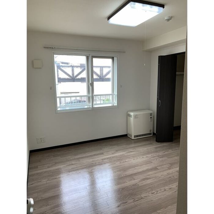 居室 白南ハイツ８