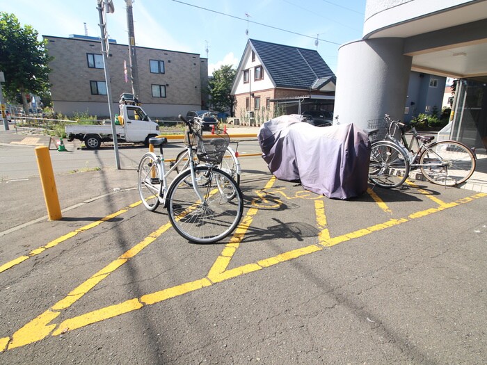 駐輪場 ル・クラッシック１３Ｂ