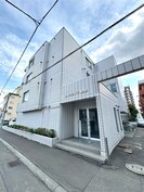 ル・フランセ宮の森の外観