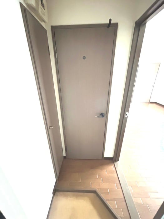 玄関 ルミエール澄川