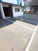駐車場 コムズ南平岸