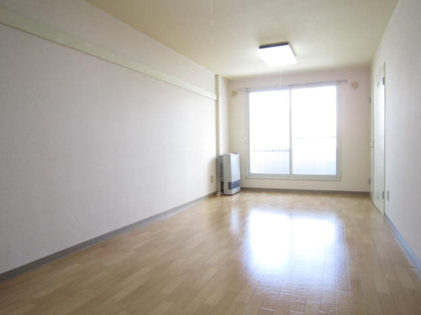 居室 ララ・フランセ宮の森