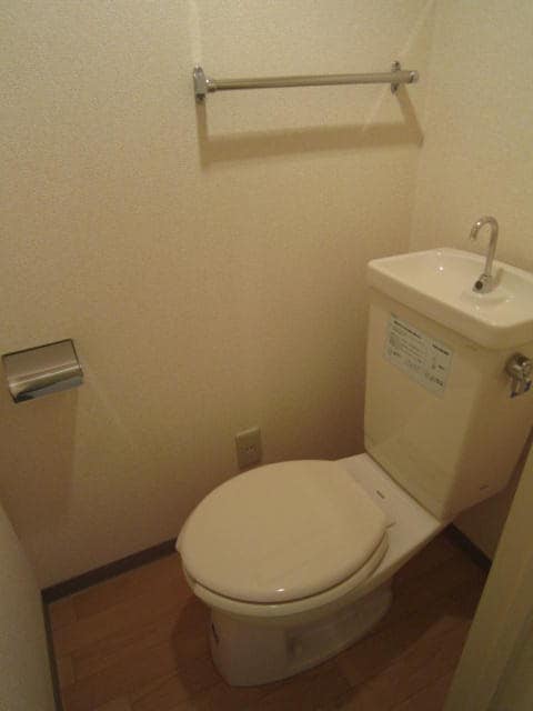 トイレ ララ・フランセ宮の森