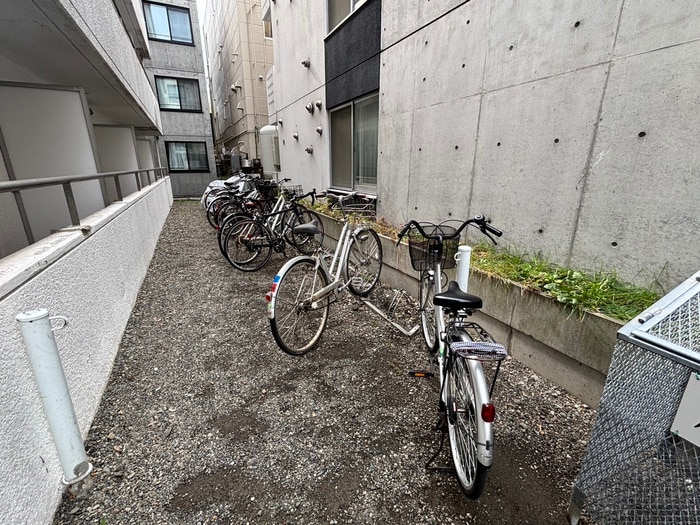 駐輪場 ハイツフランセ円山