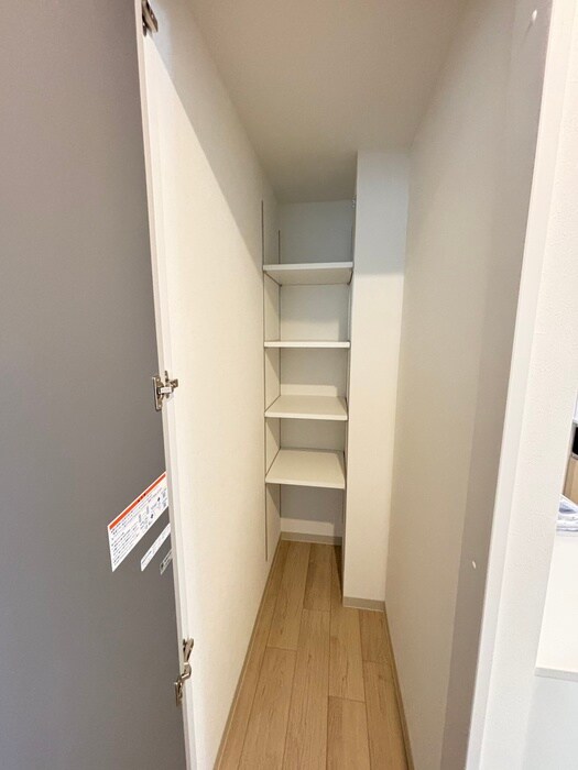 収納 レブニーズ ザ･レジデンス宮の森