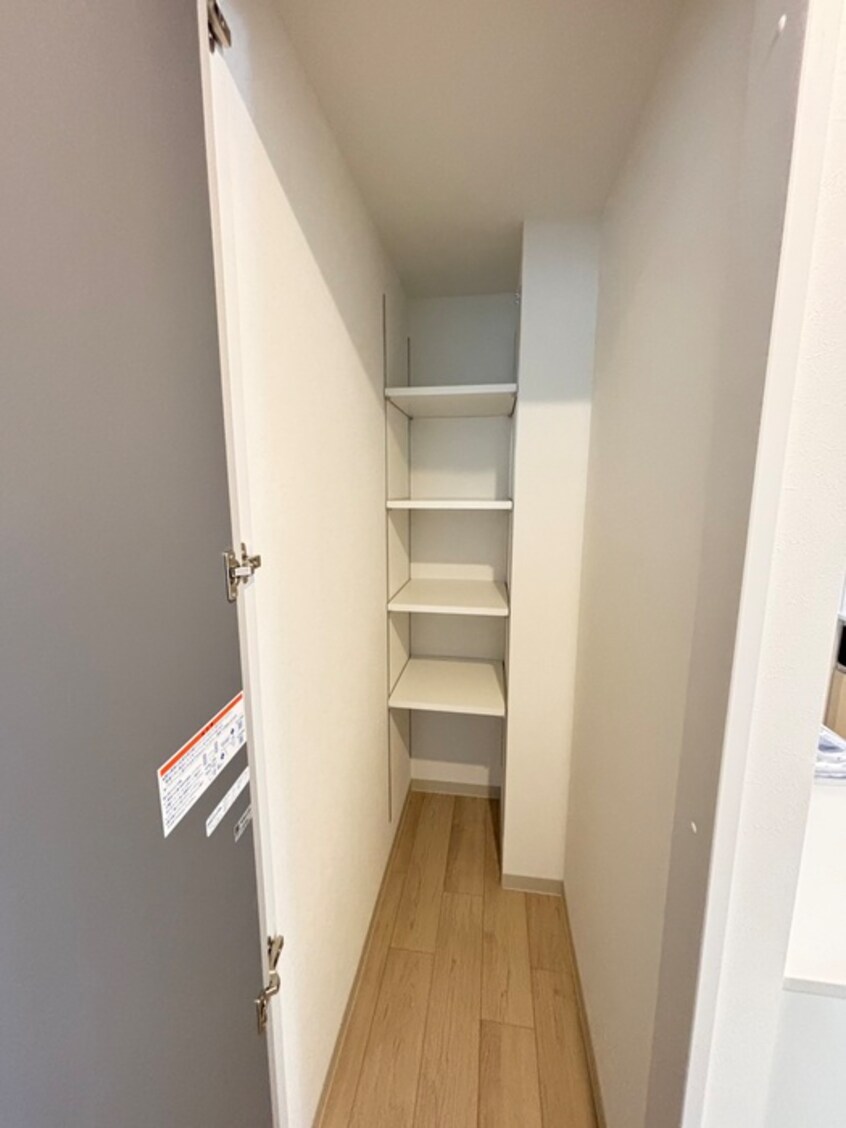 収納 レブニーズ ザ･レジデンス宮の森