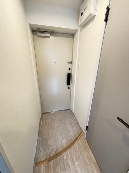 玄関 レブニーズ ザ･レジデンス宮の森