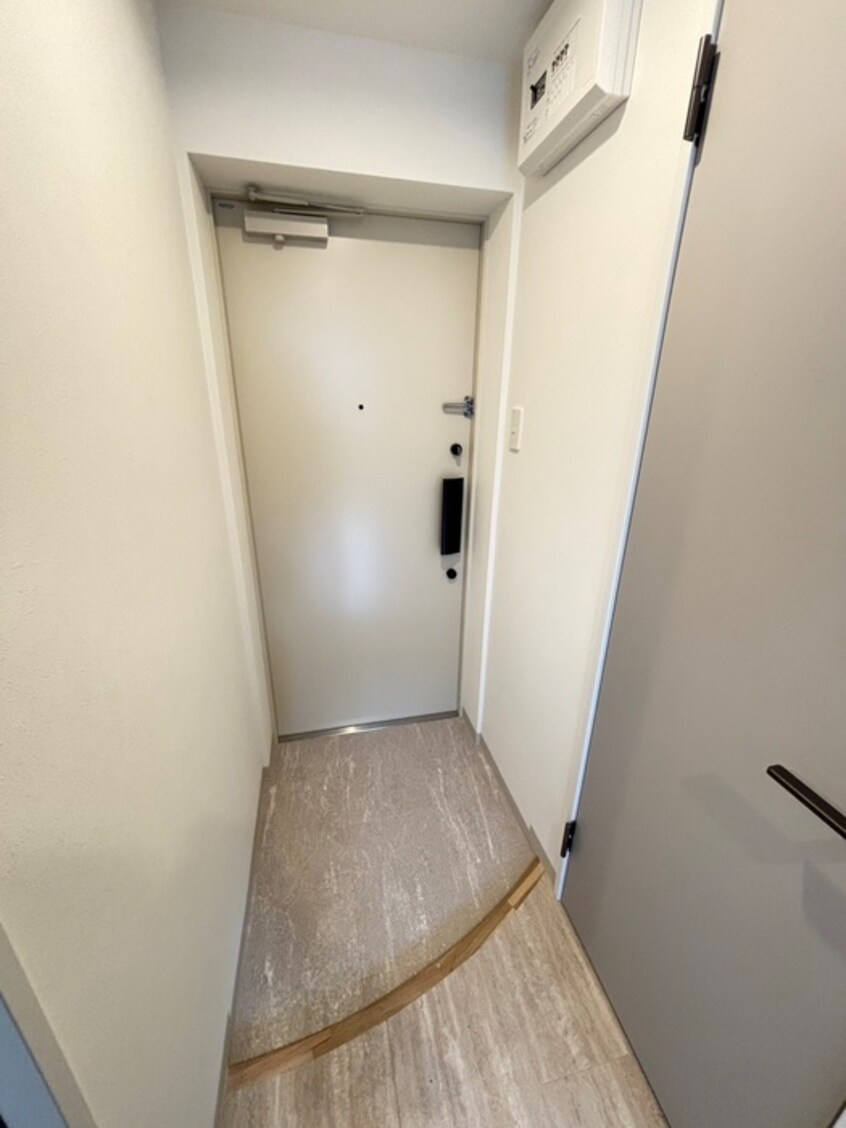 玄関 レブニーズ ザ･レジデンス宮の森