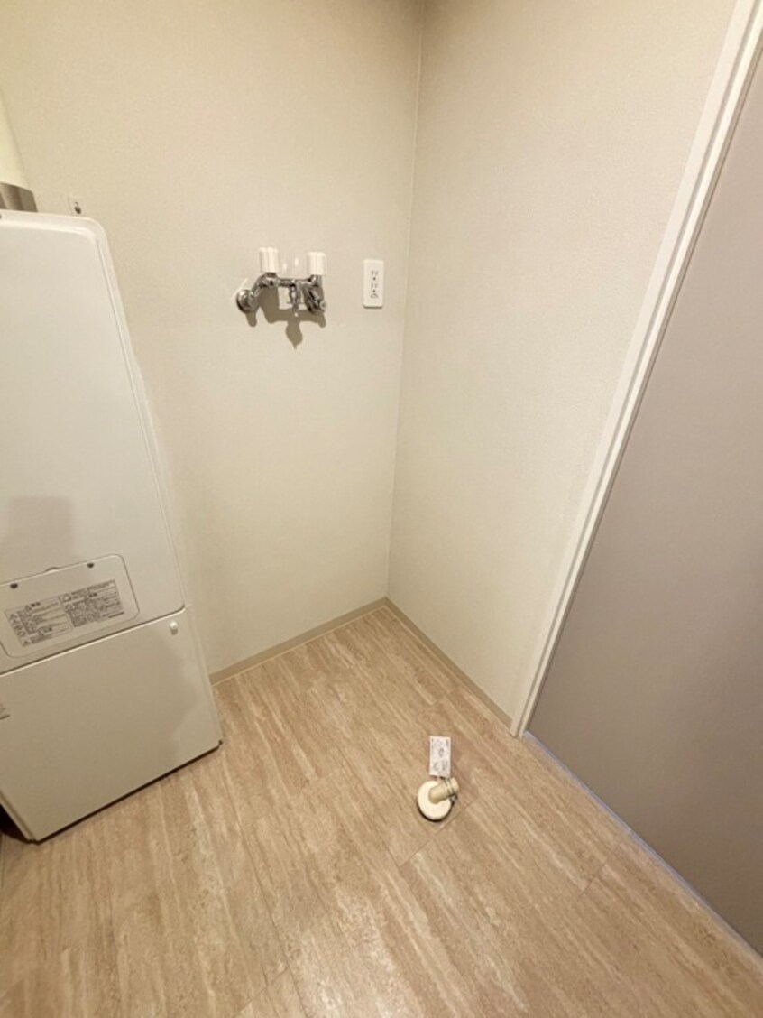 洗濯機置場 レブニーズ ザ･レジデンス宮の森