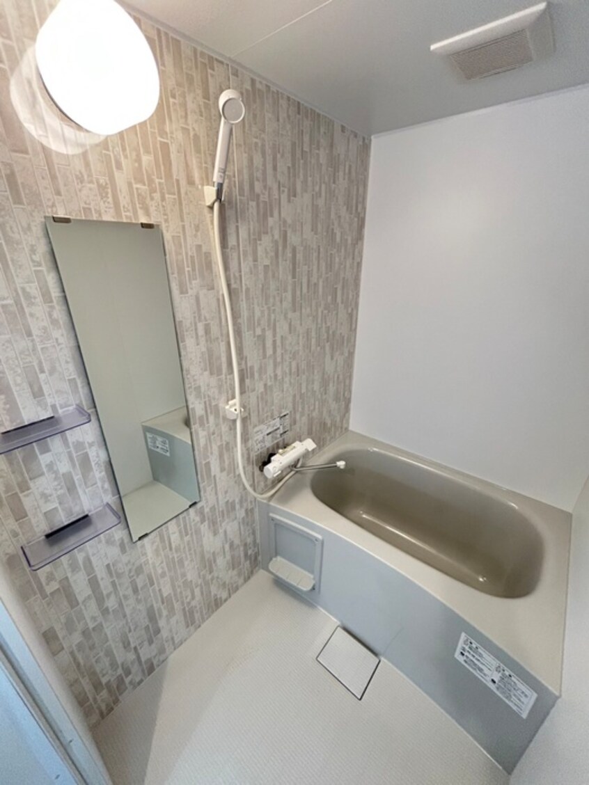 バス／シャワールーム等 スリーナインYG