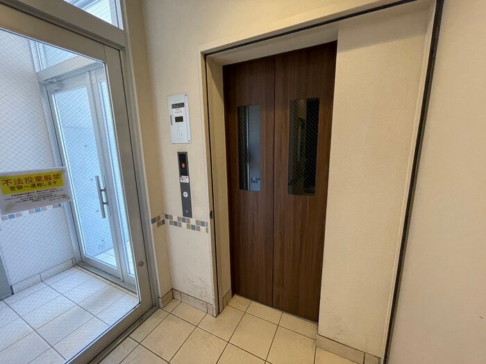 建物設備 レガ－ロ美術館通