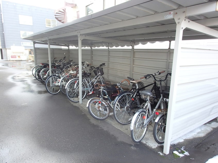 駐輪場 フレンドリー山の手