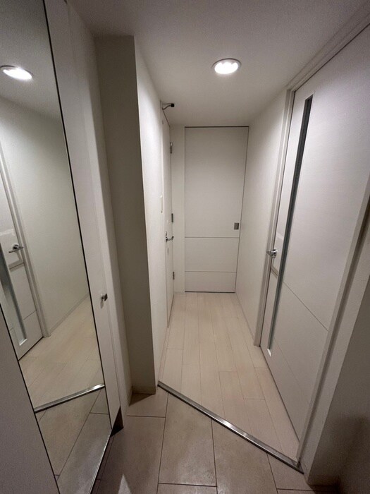 玄関 ミカ－サ学園前