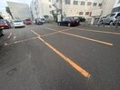 駐車場 メゾンエクレ－レ中の島