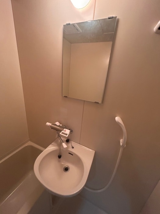 洗面 メゾンエクレ－レ中の島