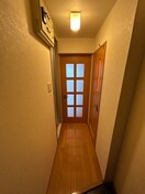 玄関 メゾンエクレ－レ中の島