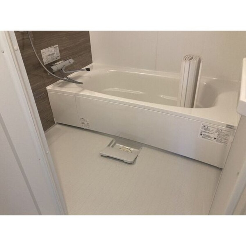 バス／シャワールーム等 Gato assorti