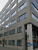 札幌中央ファミリークリニック(病院)まで448m ALPHA GRANDE札幌南４条