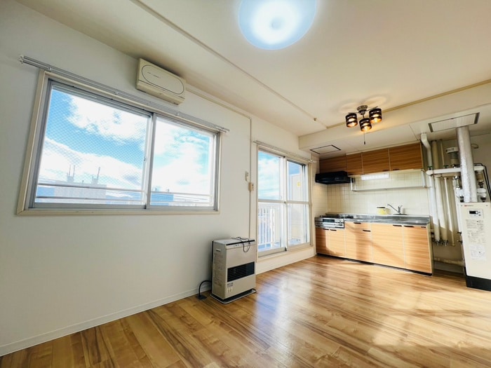 居室 MOマンション